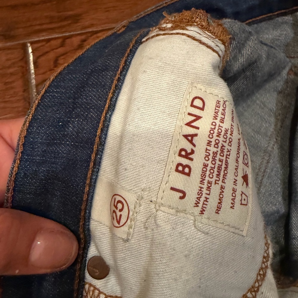 J Brand Skinny Jeans size 25​ - Picture 7 of 7